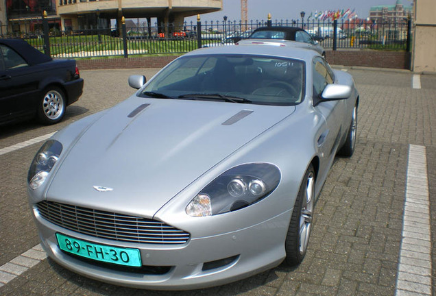 Aston Martin DB9