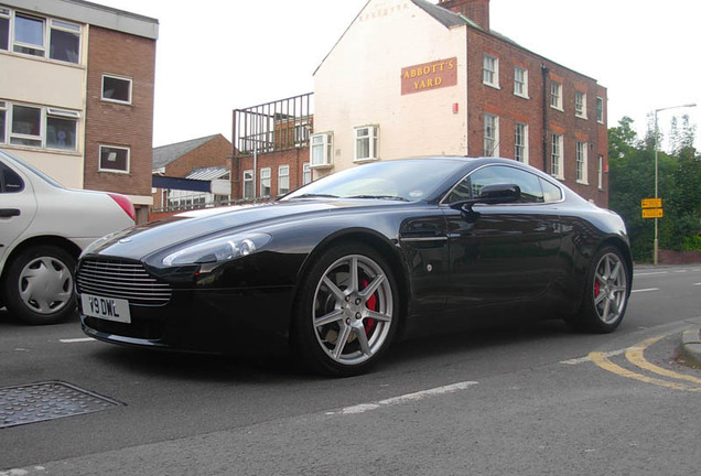 Aston Martin V8 Vantage