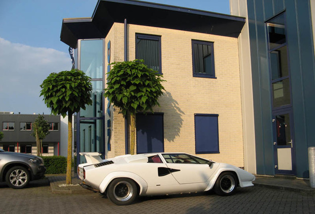 Lamborghini Countach 5000 Quattrovalvole