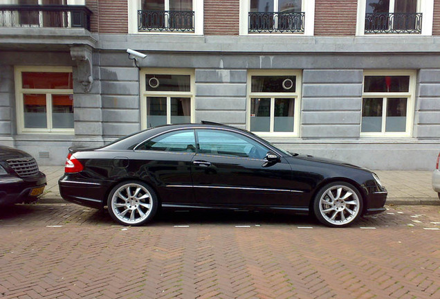 Mercedes-Benz CLK 55 AMG