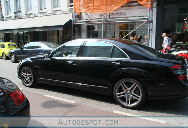 Mercedes-Benz S 63 AMG W221