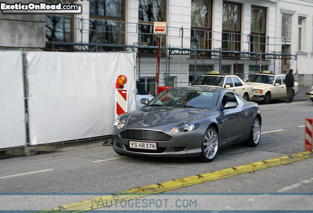 Aston Martin DB9