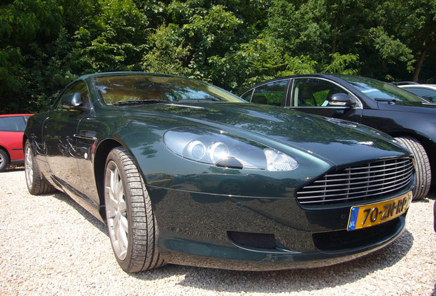 Aston Martin DB9 Volante