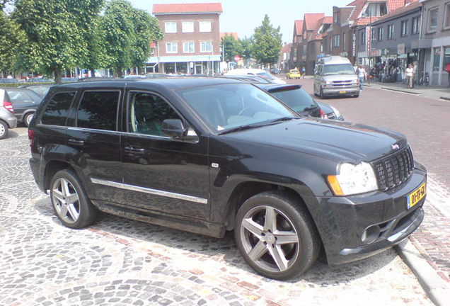 Jeep Grand Cherokee SRT-8 2005