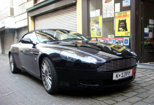 Aston Martin DB9 Volante