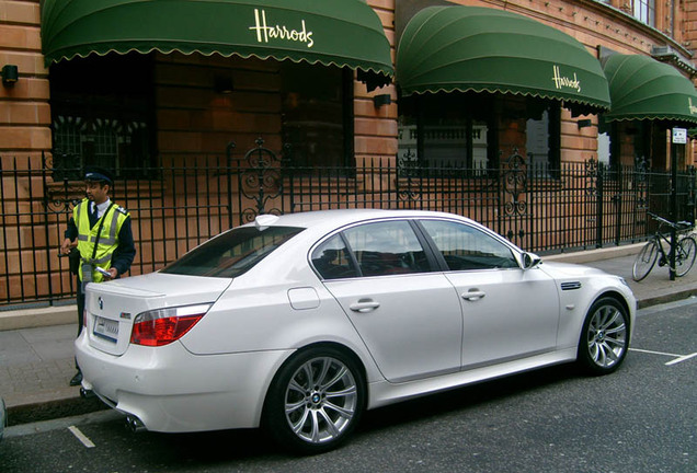 BMW M5 E60 2005