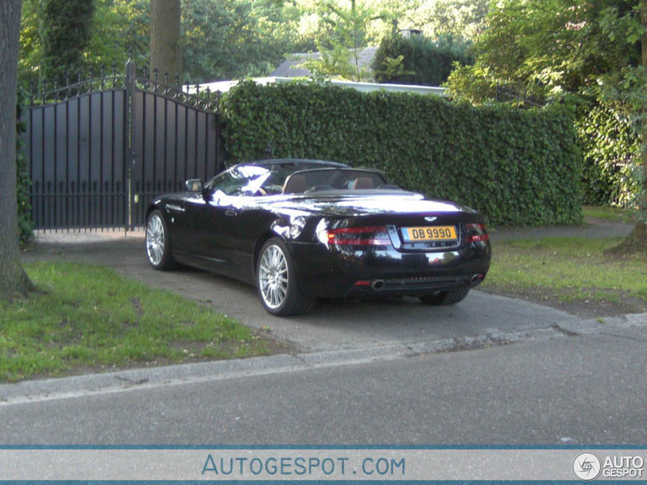 Aston Martin DB9 Volante