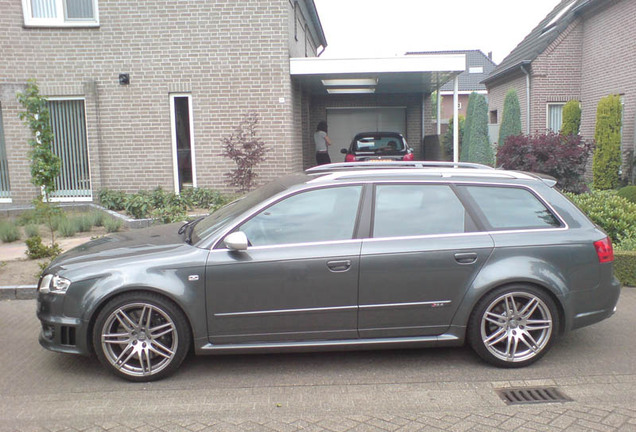 Audi RS4 Avant B7