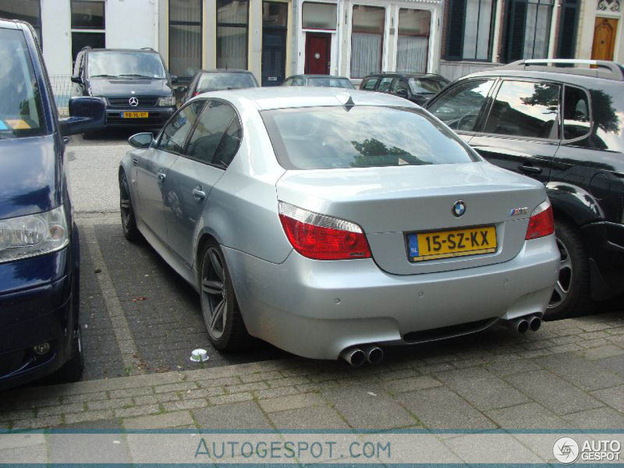 BMW M5 E60 2005