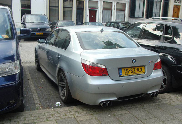 BMW M5 E60 2005