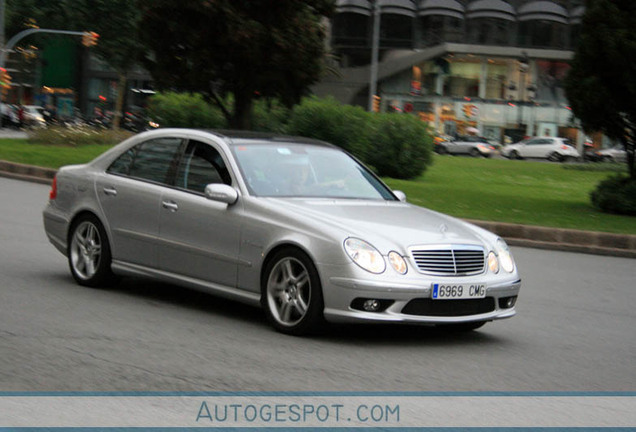 Mercedes-Benz E 55 AMG