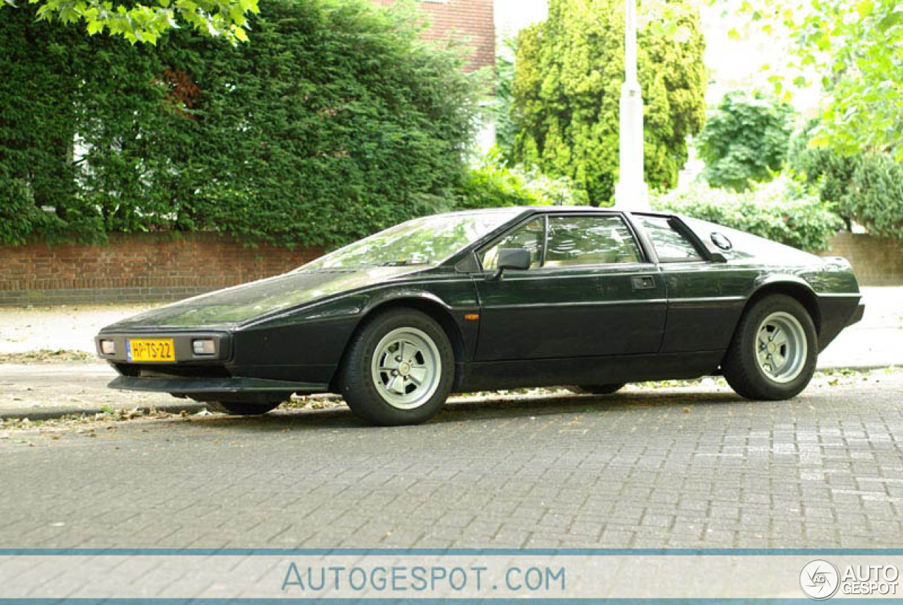 Lotus Esprit 2.2