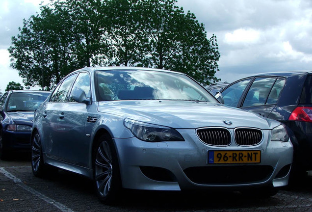 BMW M5 E60 2005