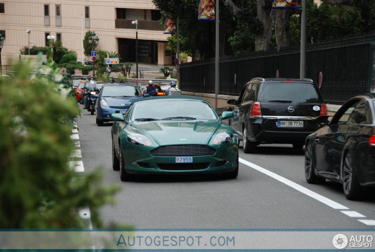 Aston Martin DB9 Volante