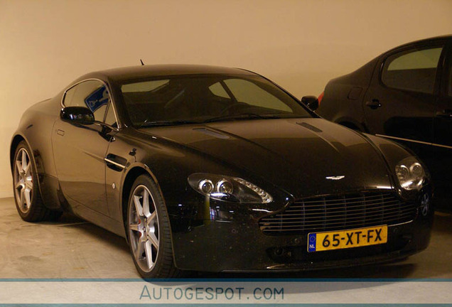 Aston Martin V8 Vantage