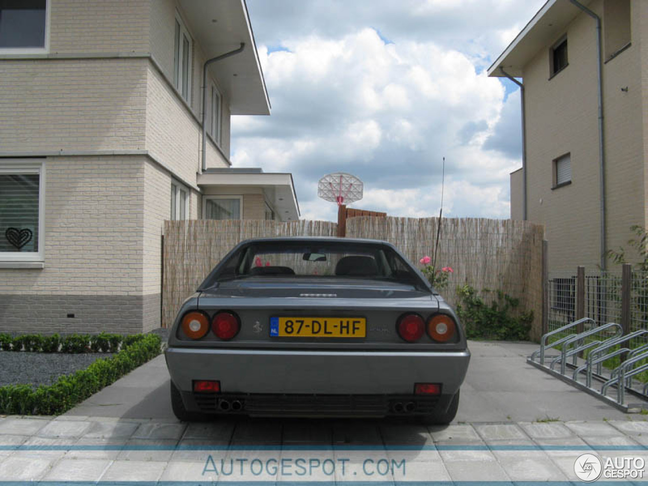 Ferrari Mondial T