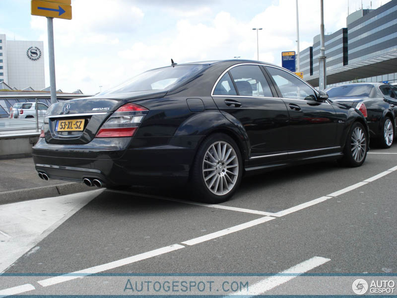 Mercedes-Benz S 63 AMG W221