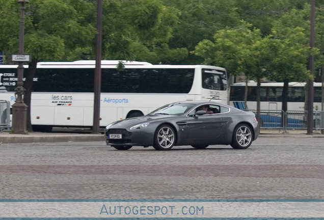 Aston Martin V8 Vantage