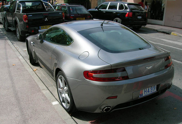 Aston Martin V8 Vantage