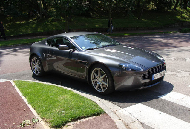 Aston Martin V8 Vantage