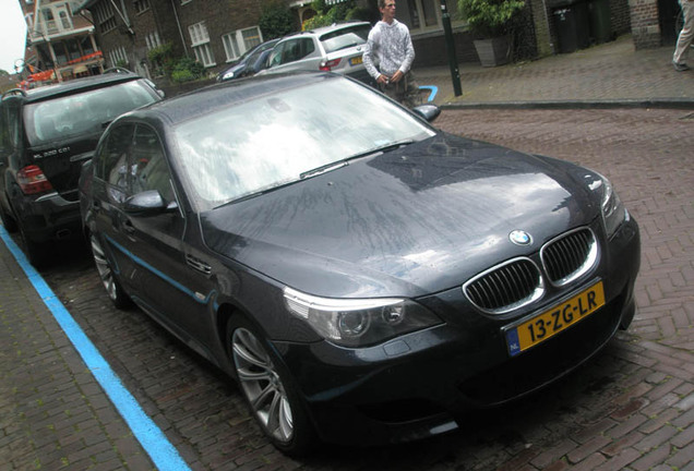 BMW M5 E60 2005