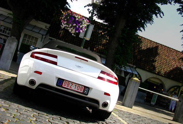 Aston Martin V8 Vantage Roadster