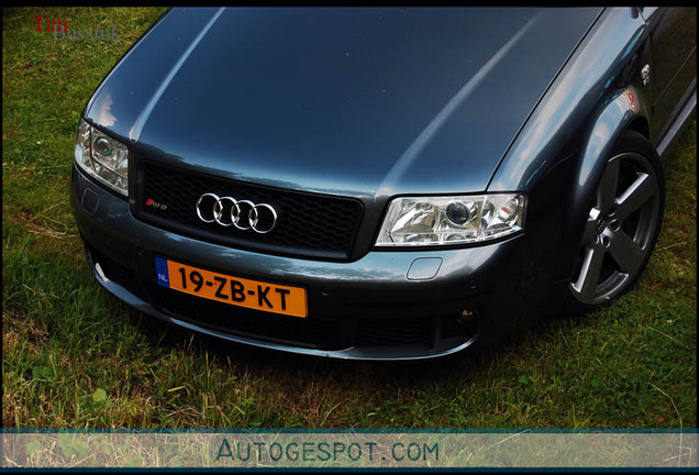 Audi RS6 Avant C5