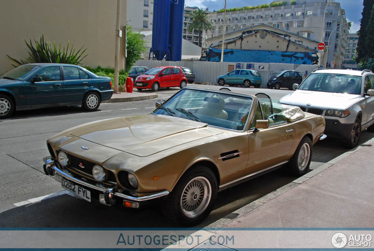 Aston Martin V8 Volante 1978-1990