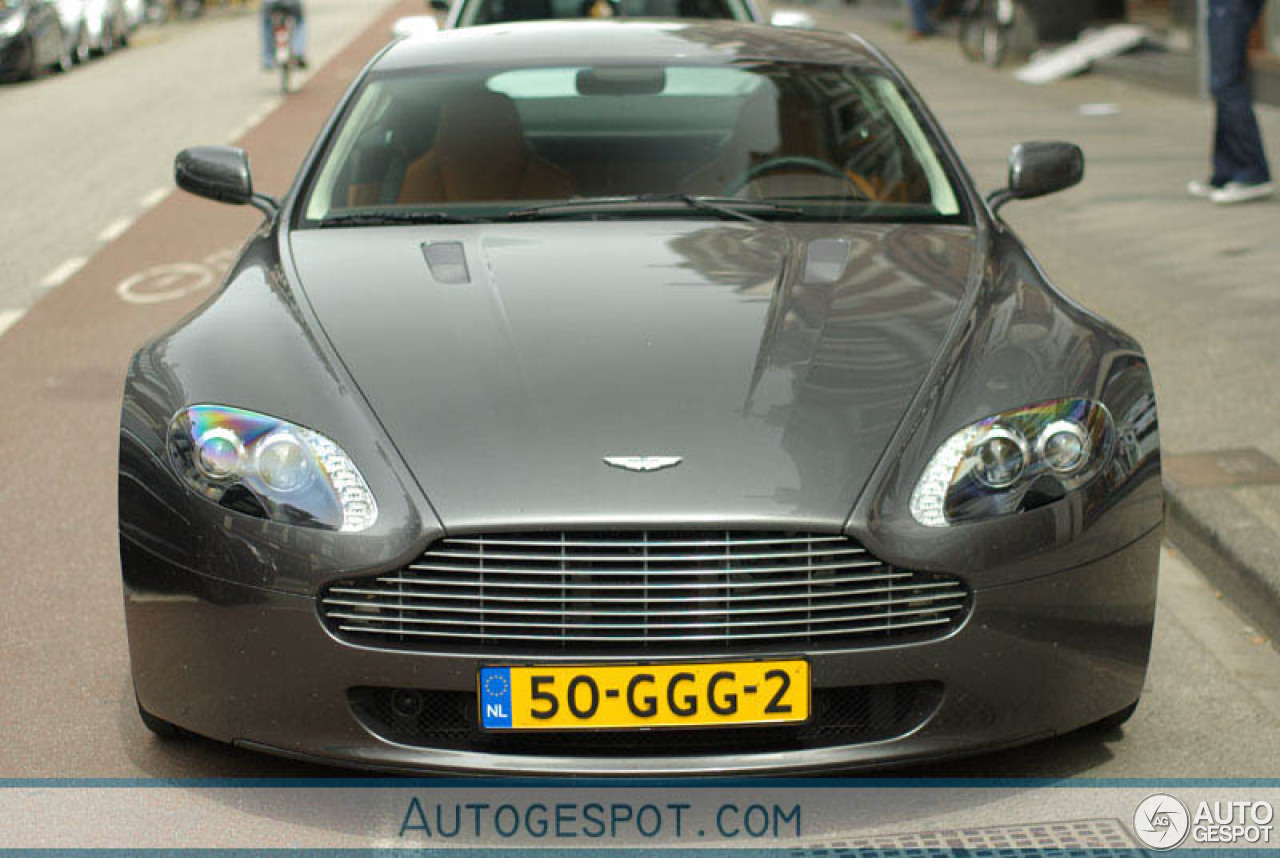 Aston Martin V8 Vantage