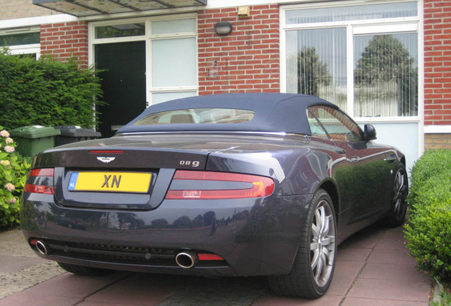 Aston Martin DB9 Volante