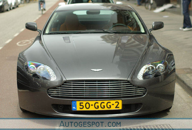 Aston Martin V8 Vantage