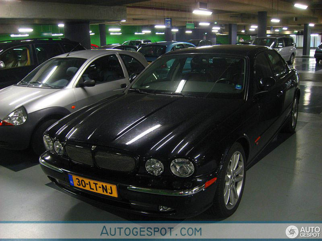 Jaguar XJR