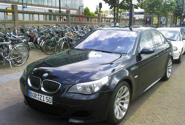 BMW M5 E60 2005