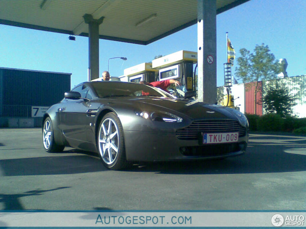 Aston Martin V8 Vantage