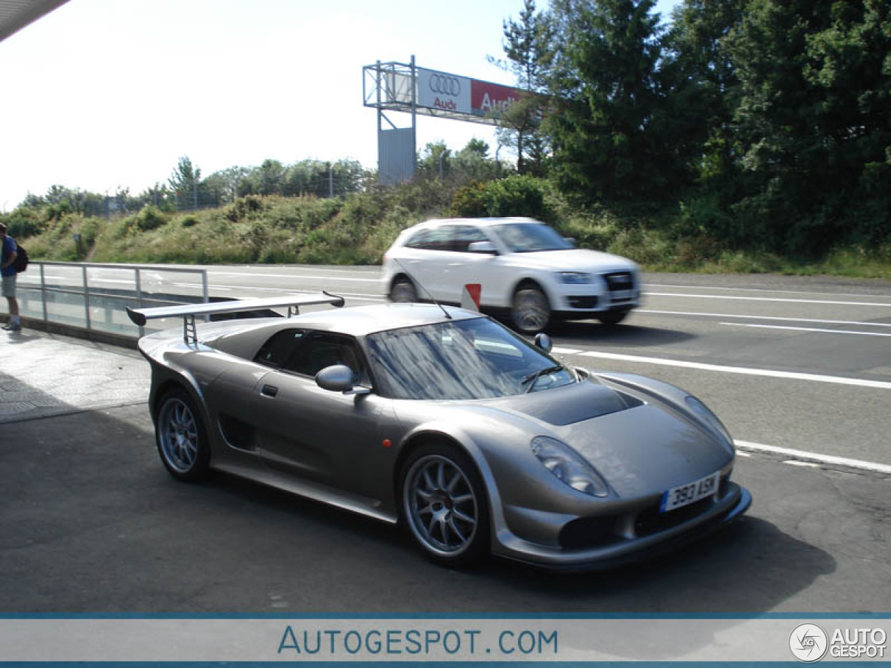 Noble M12 GTO-3R