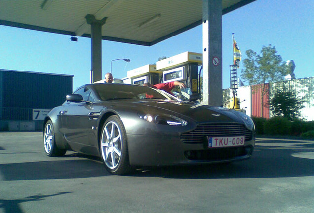 Aston Martin V8 Vantage