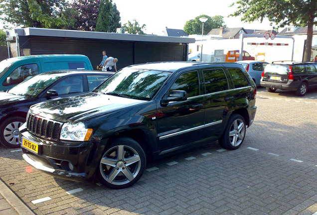 Jeep Grand Cherokee SRT-8 2005