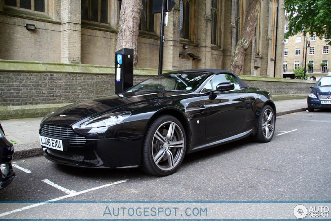 Aston Martin V8 Vantage N400 Roadster