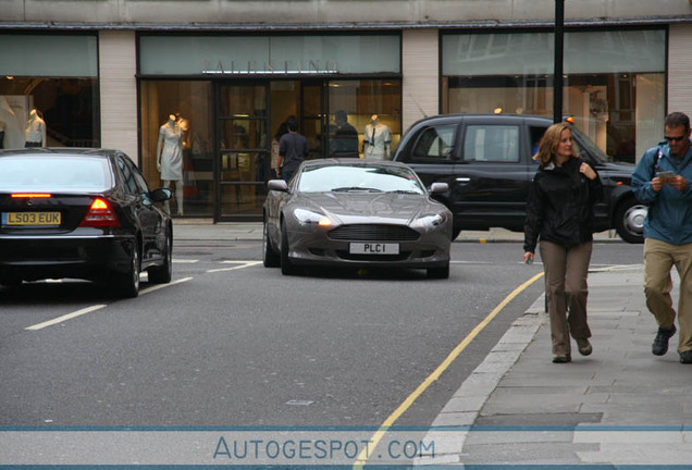 Aston Martin DB9