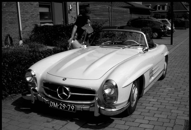 Mercedes-Benz 300SL Roadster