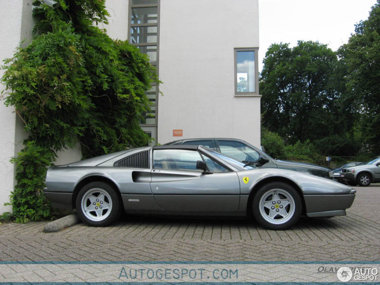 Ferrari 328 GTS