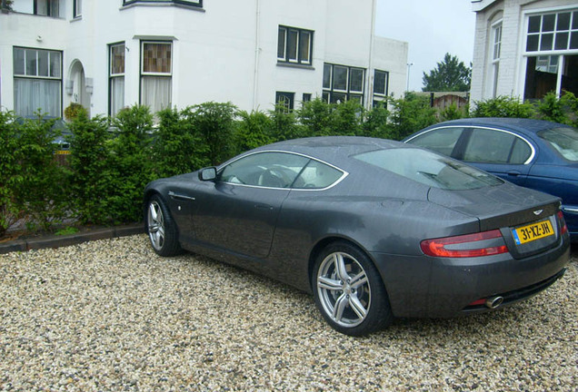 Aston Martin DB9