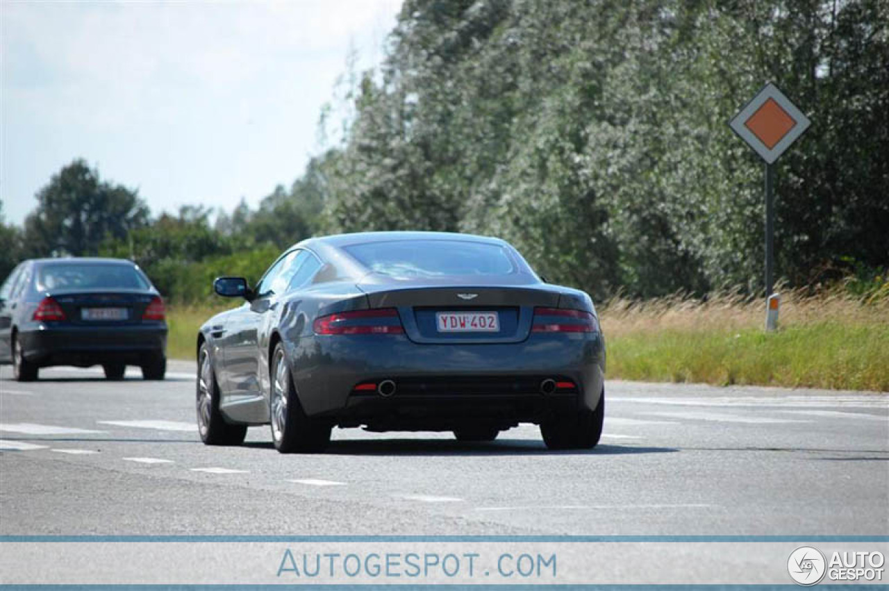 Aston Martin DB9