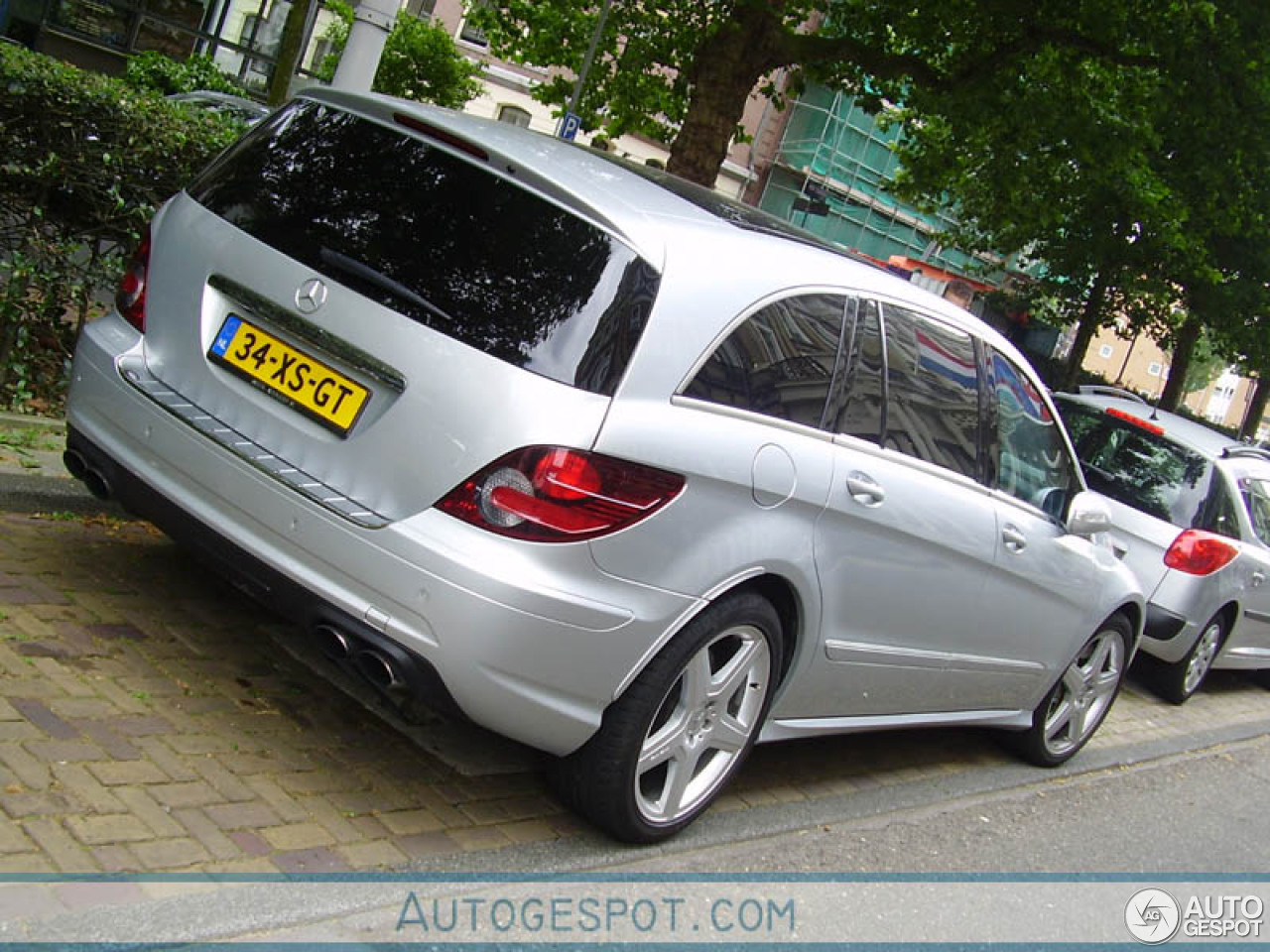 Mercedes-Benz R 63 AMG