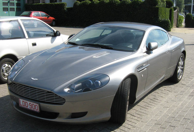 Aston Martin DB9