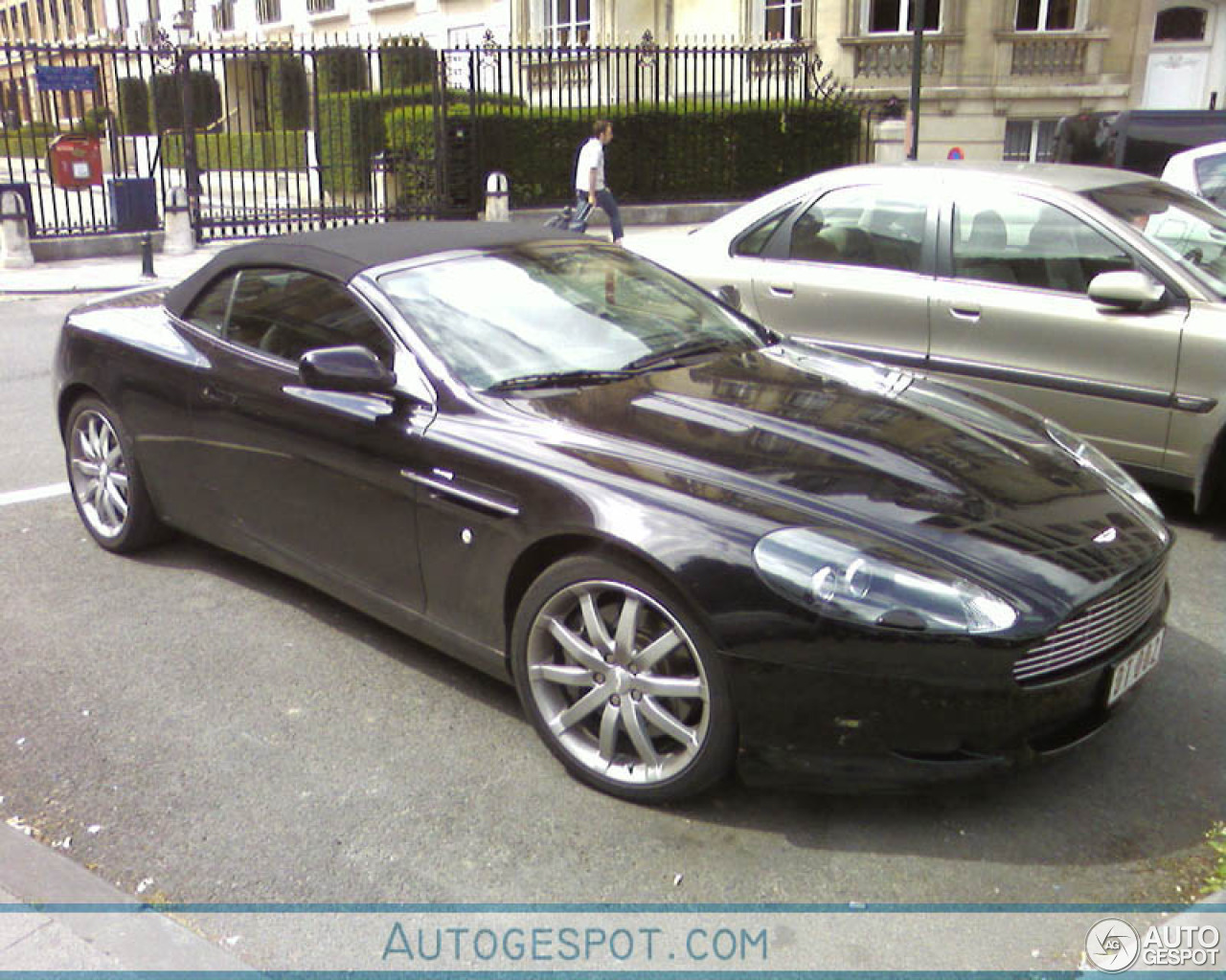 Aston Martin DB9 Volante