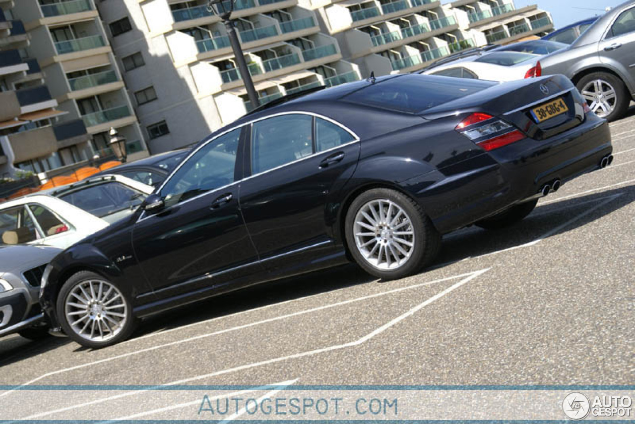 Mercedes-Benz S 63 AMG W221