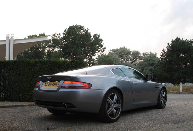 Aston Martin DB9