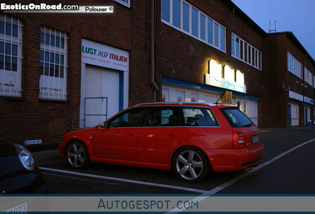 Audi RS4 Avant B5