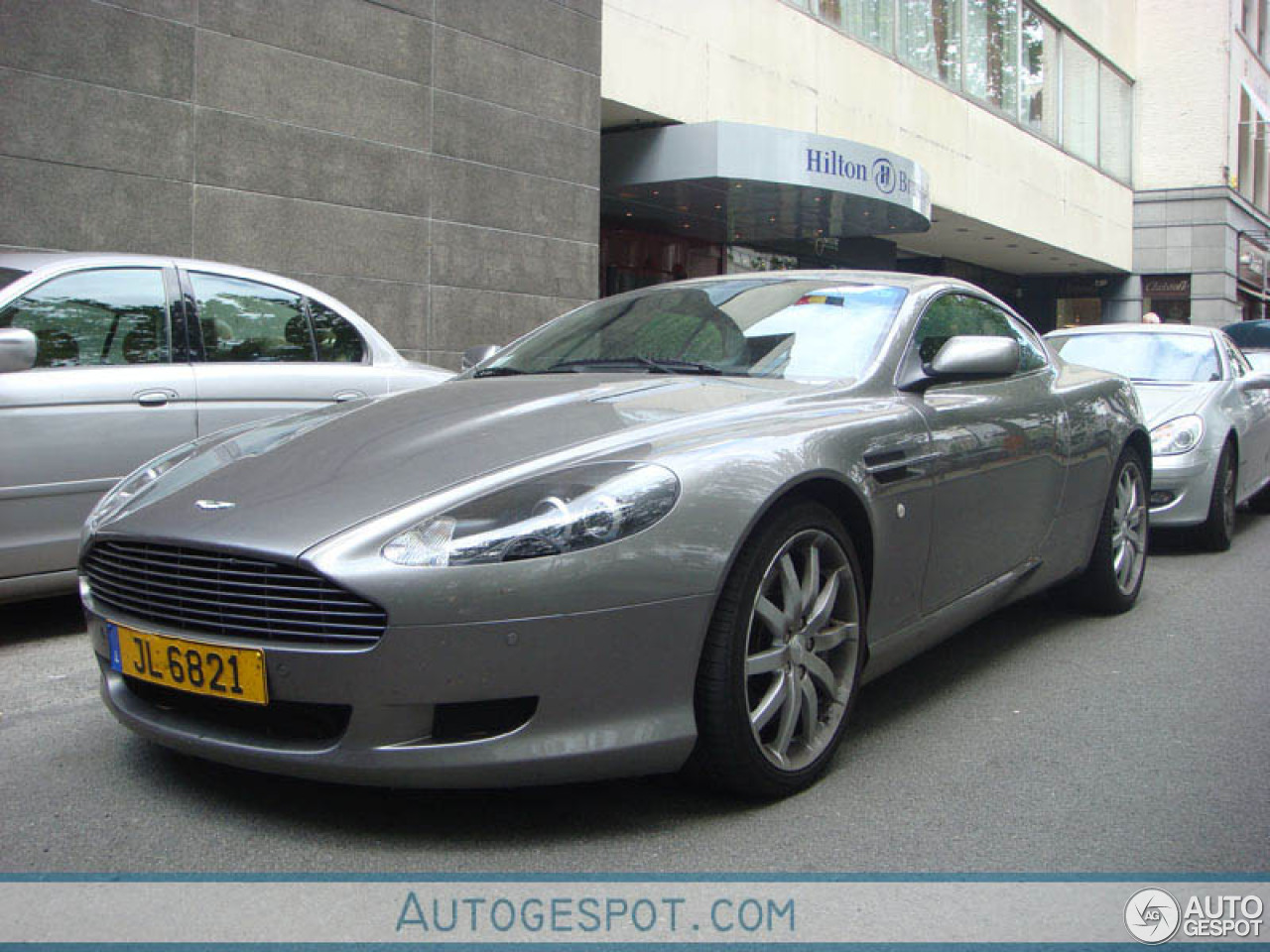 Aston Martin DB9